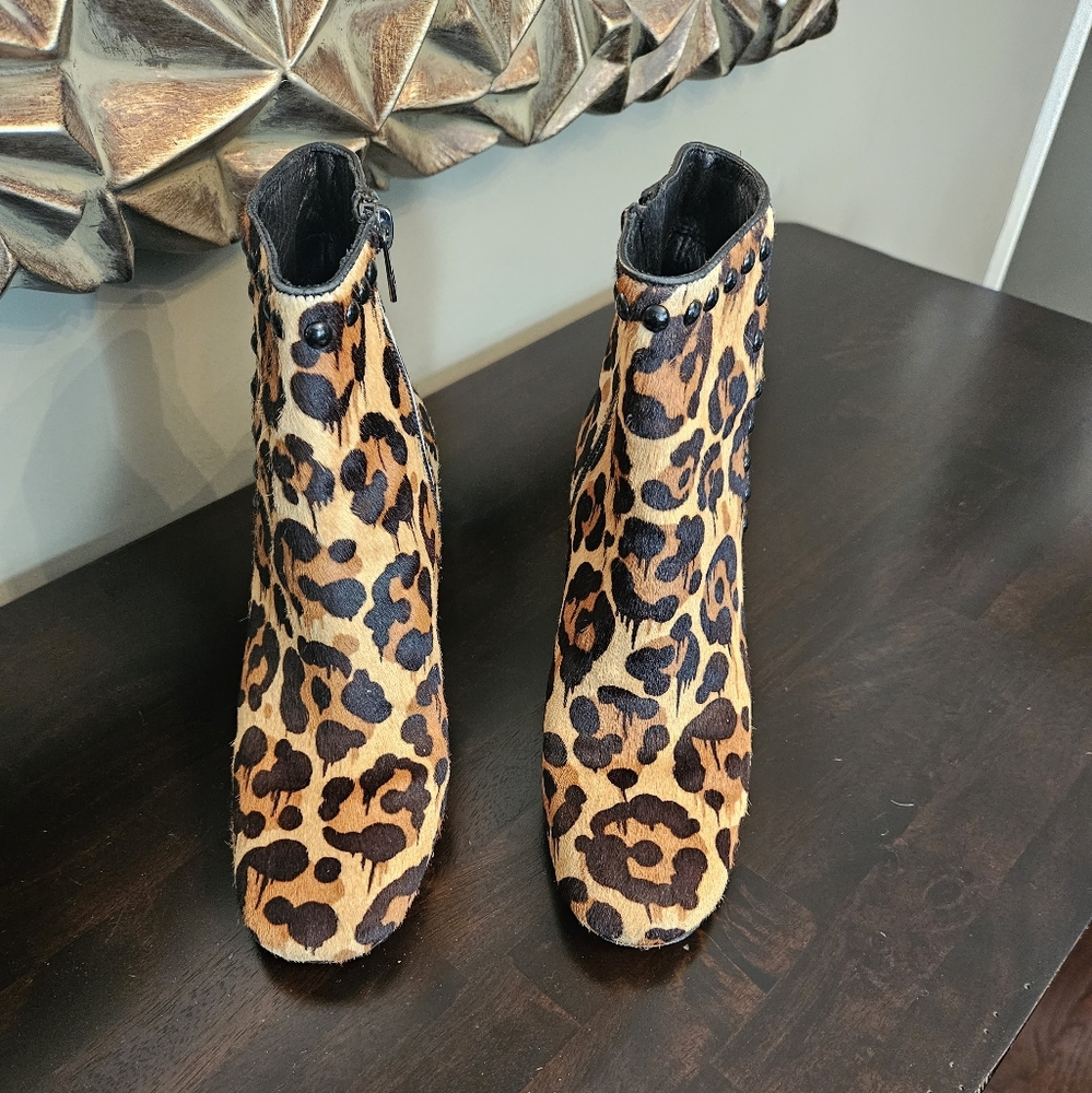 Coach All leather leopard print chunky heel bootie.size 6.5